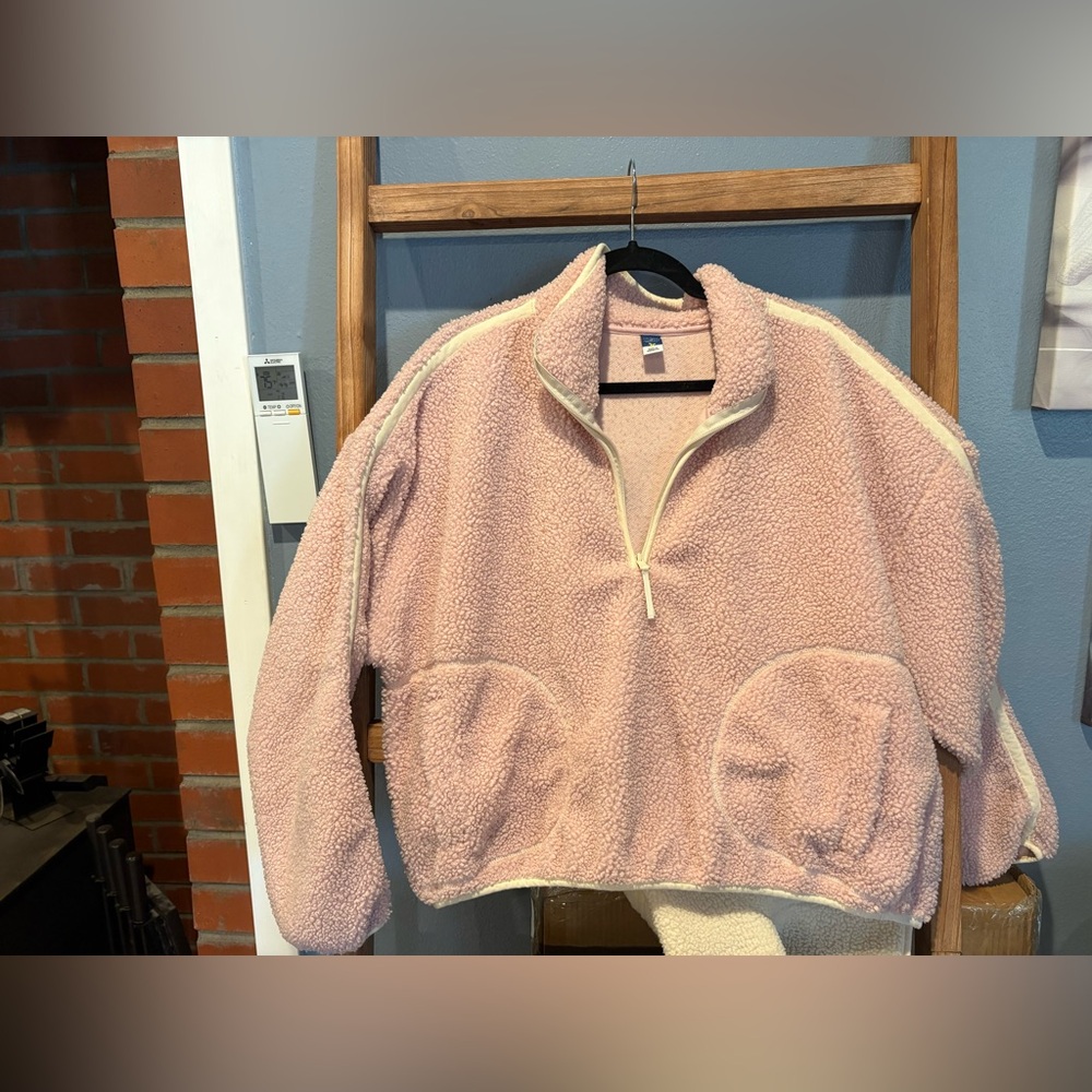Cozy Old Navy Light Pink Sherpa Half-Zip Pullover